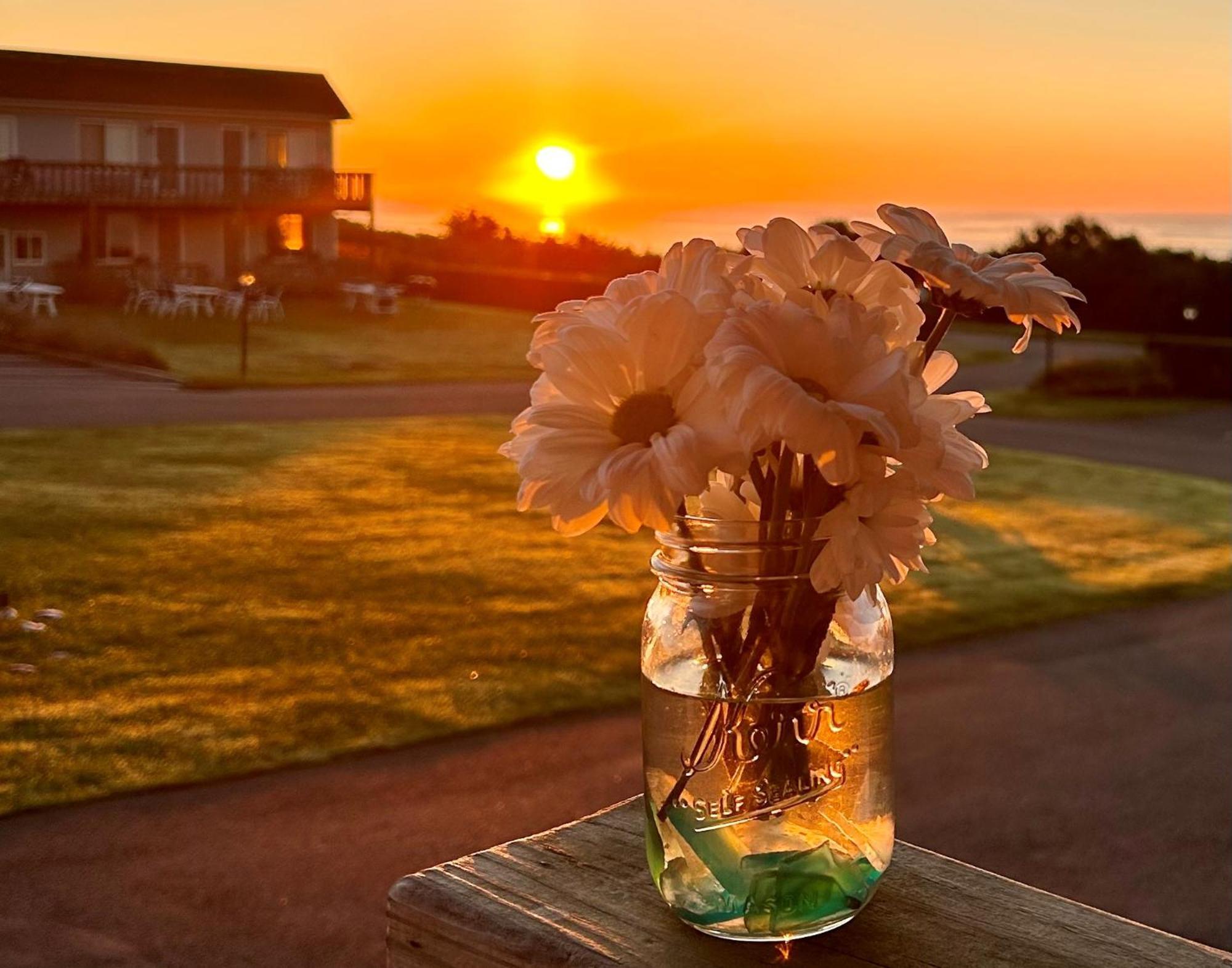 Hartman'S Briney Breezes Beach Resort Montauk Exterior photo